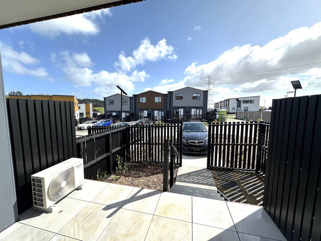 5 Pukanui Avenue, Totara Park, Auckland - Carousel 10