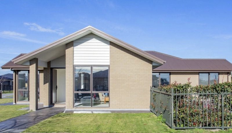 2 Endurance Lane, Wigram, Christchurch - Carousel 2