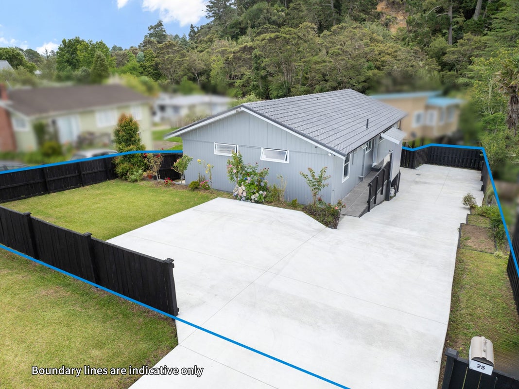 25 Birdwood Road, Swanson, Auckland - Carousel 23