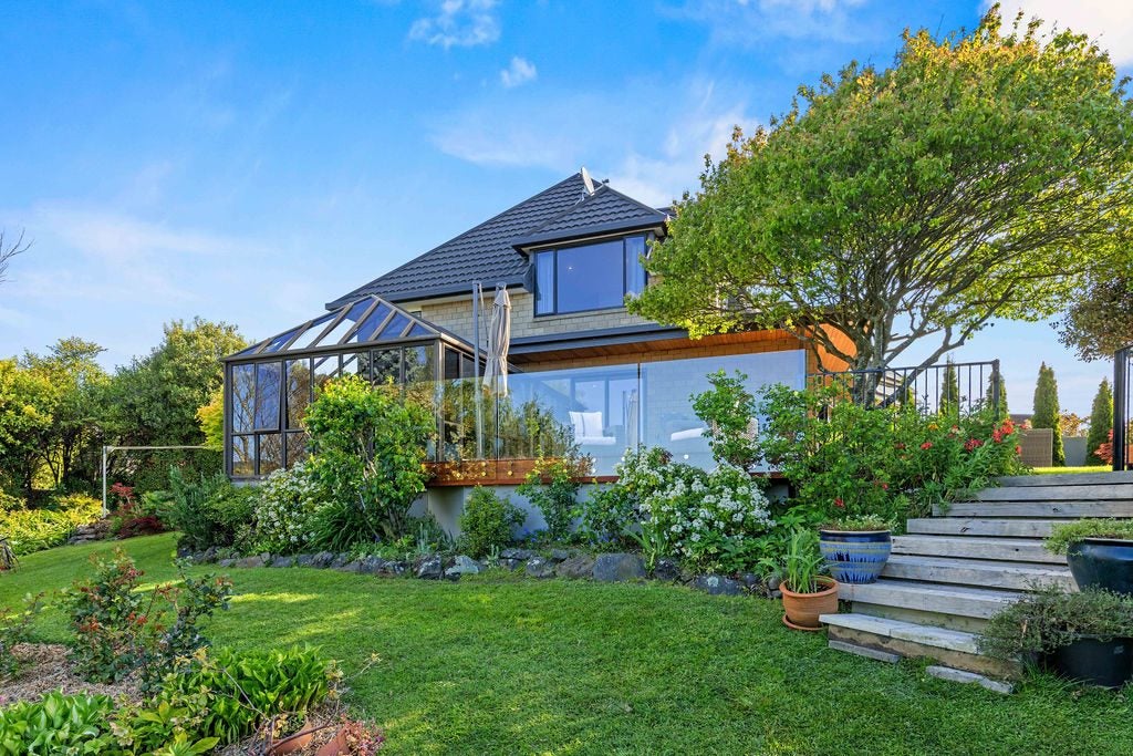 103 Ravensdale Rise, Westmorland, Christchurch - Carousel 2