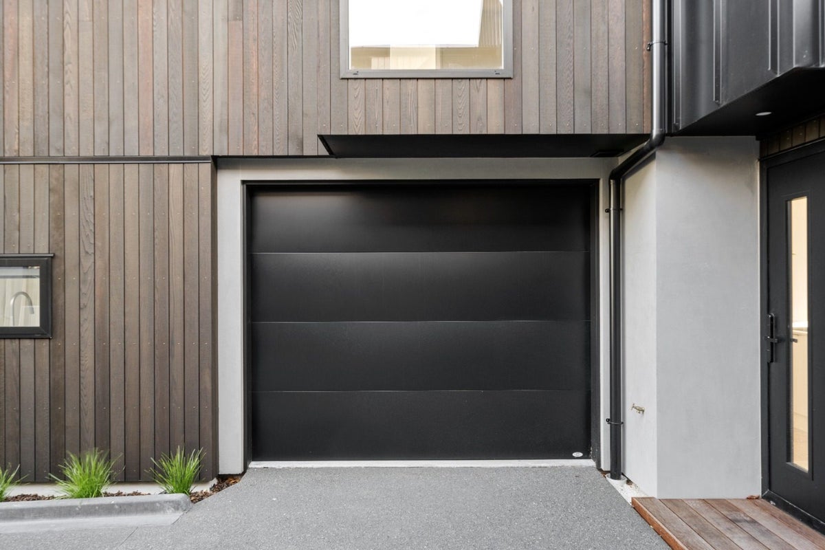 2/9 Innes Road, St Albans, Christchurch - Carousel 17