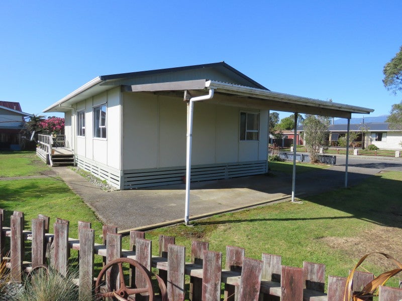 15 Martin Place, Carters Beach, Westport - Carousel 18