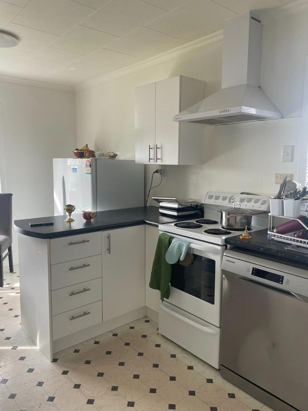 94 Kendal Avenue, Burnside, Christchurch - Carousel 2