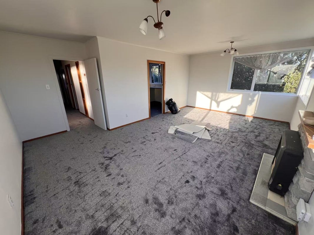 26 Hillview Avenue, New Windsor, Auckland - Carousel 2