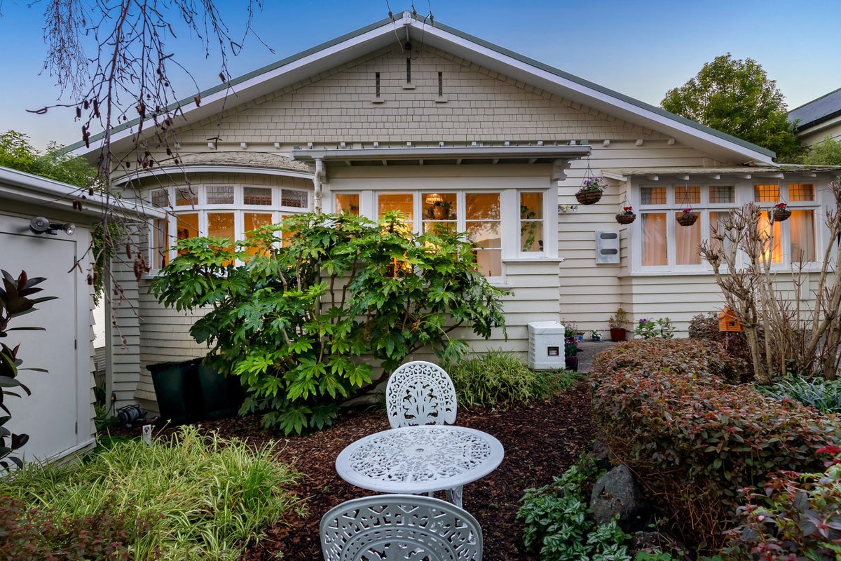21 Ohinerau Street, Remuera, Auckland - Carousel 1