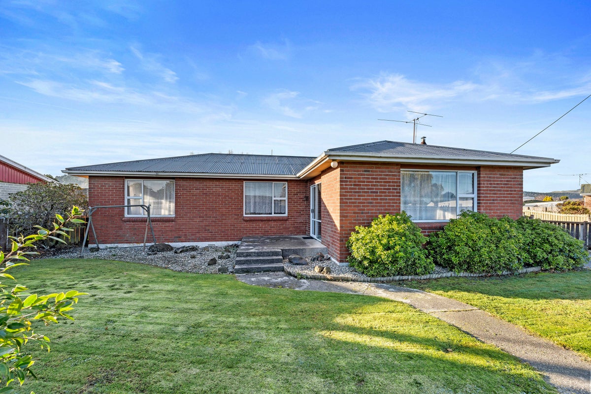57 Hamilton Street, East Gore, Gore - Carousel 1