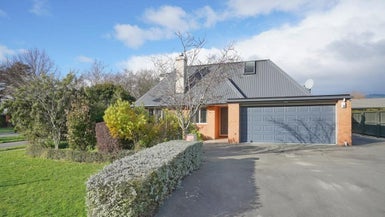 1 Coppinger Terrace, Aidanfield, Christchurch - Carousel 1
