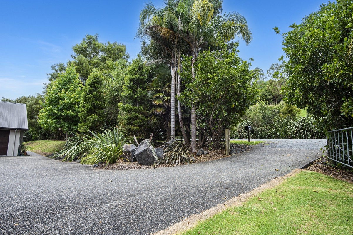 373 Pataua Road, WHAREORA, WHANGAREI - Carousel 21
