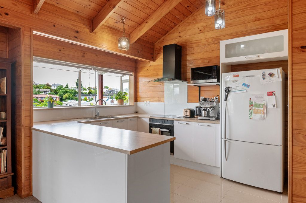 24 Garthwood Road, Hillcrest, Hamilton - Carousel 2