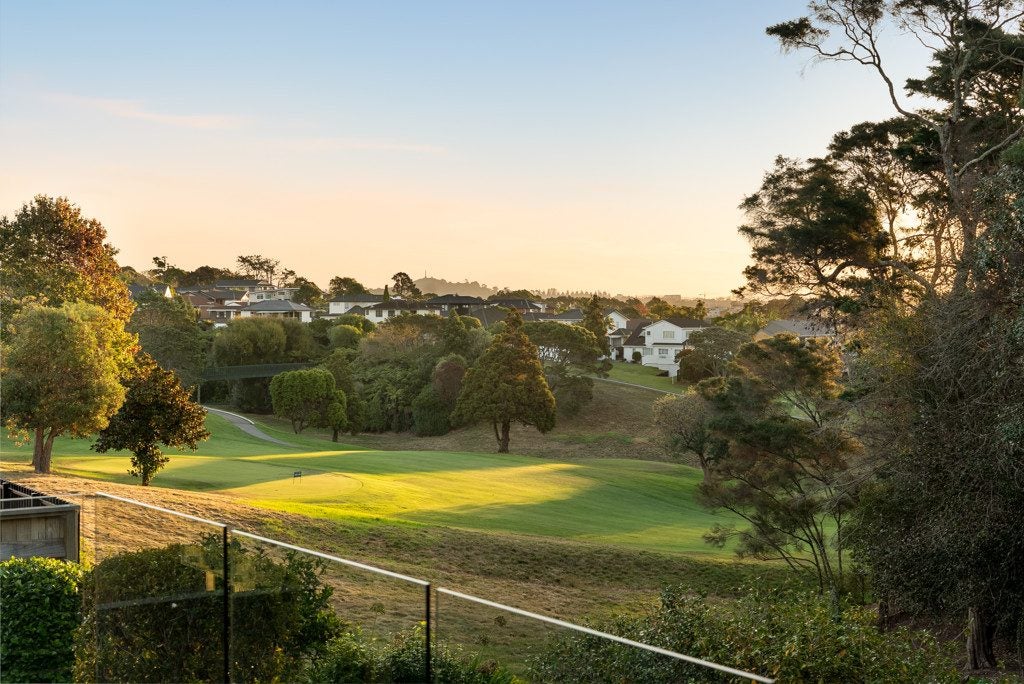2/159 Norman Lesser Drive, St Johns, Auckland - Carousel 2