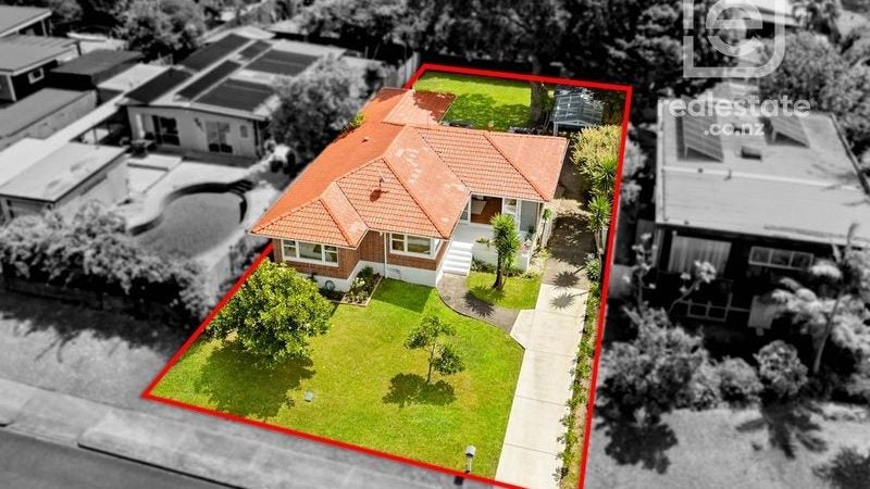 16 Kahurangi Place, Hillpark, Auckland - Carousel 1