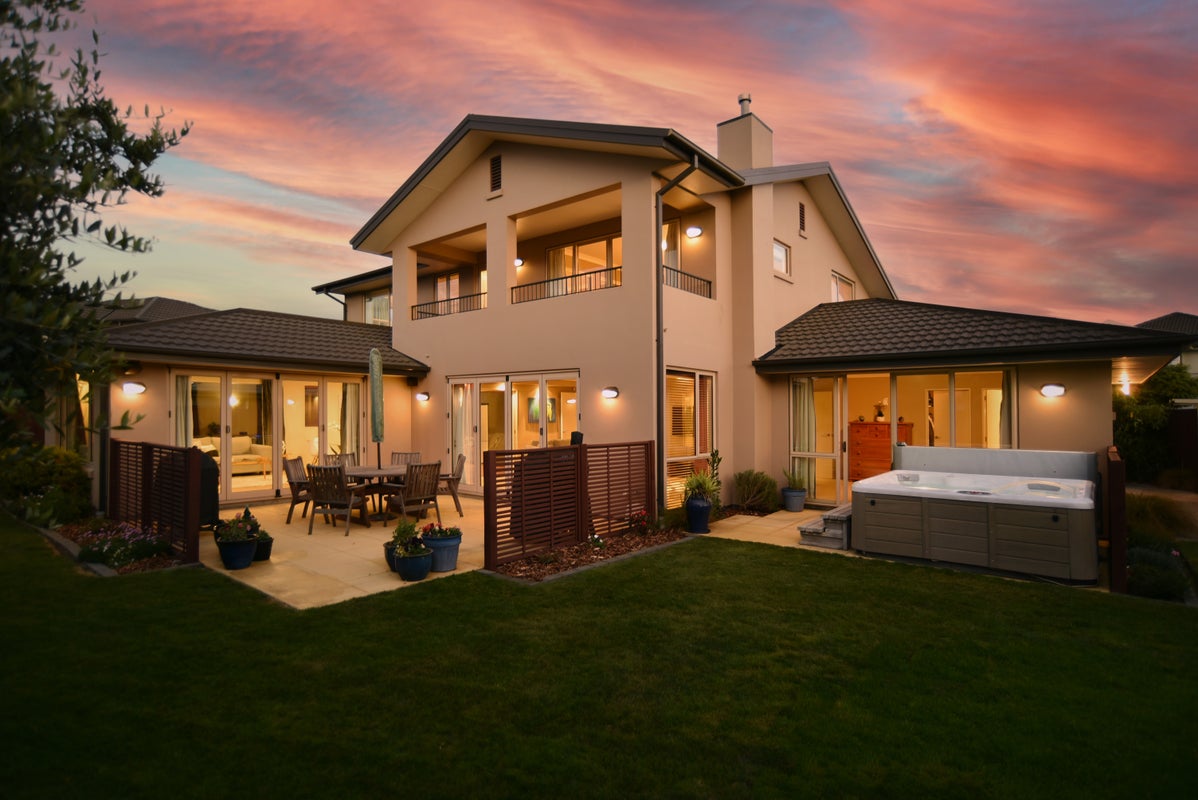 10 Caroline Way, Northwood, Christchurch - Carousel 1