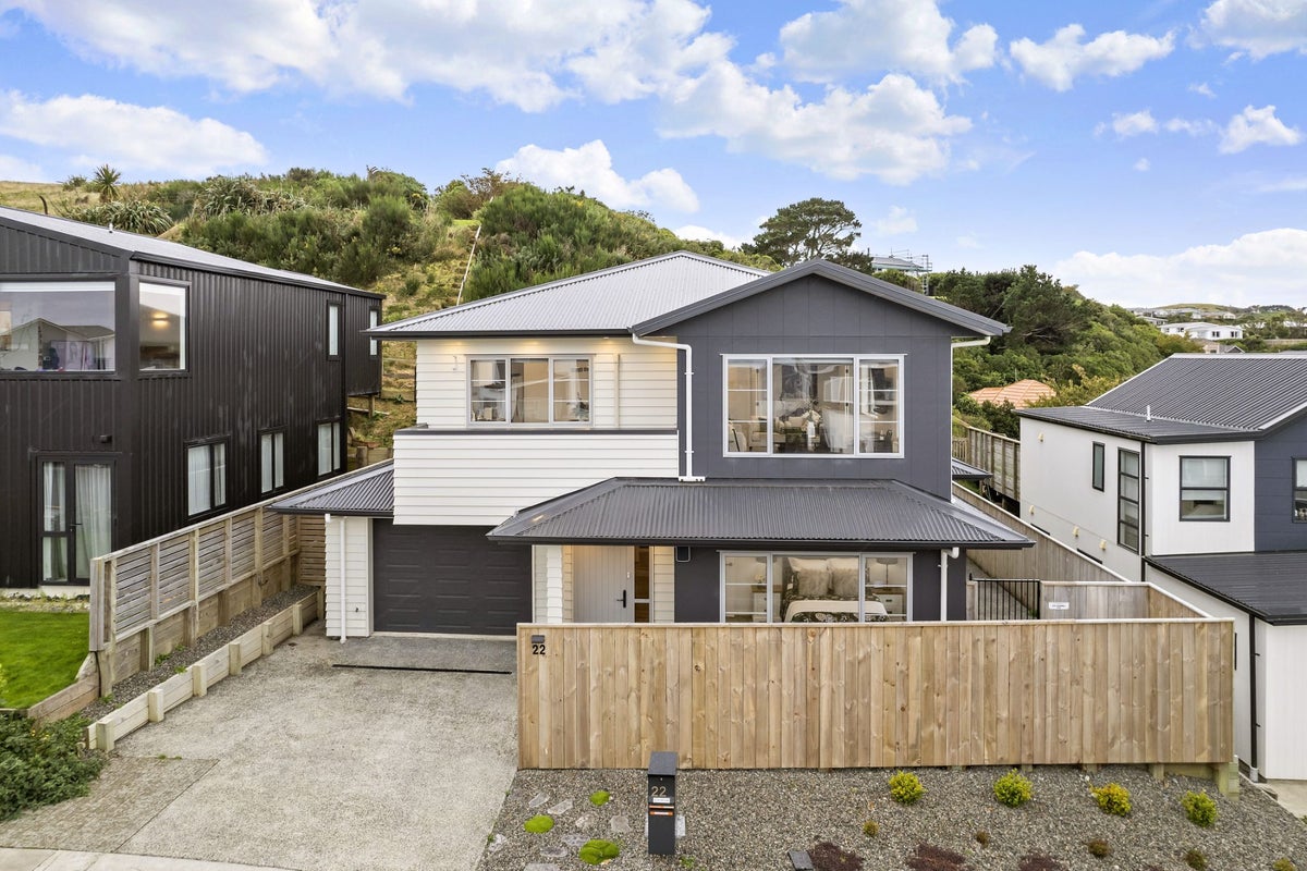 22 Domett Street, Newlands, Wellington - Carousel 1