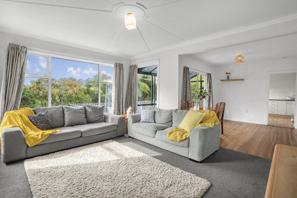 51 Poto Road, Normandale, Lower Hutt - Carousel 1