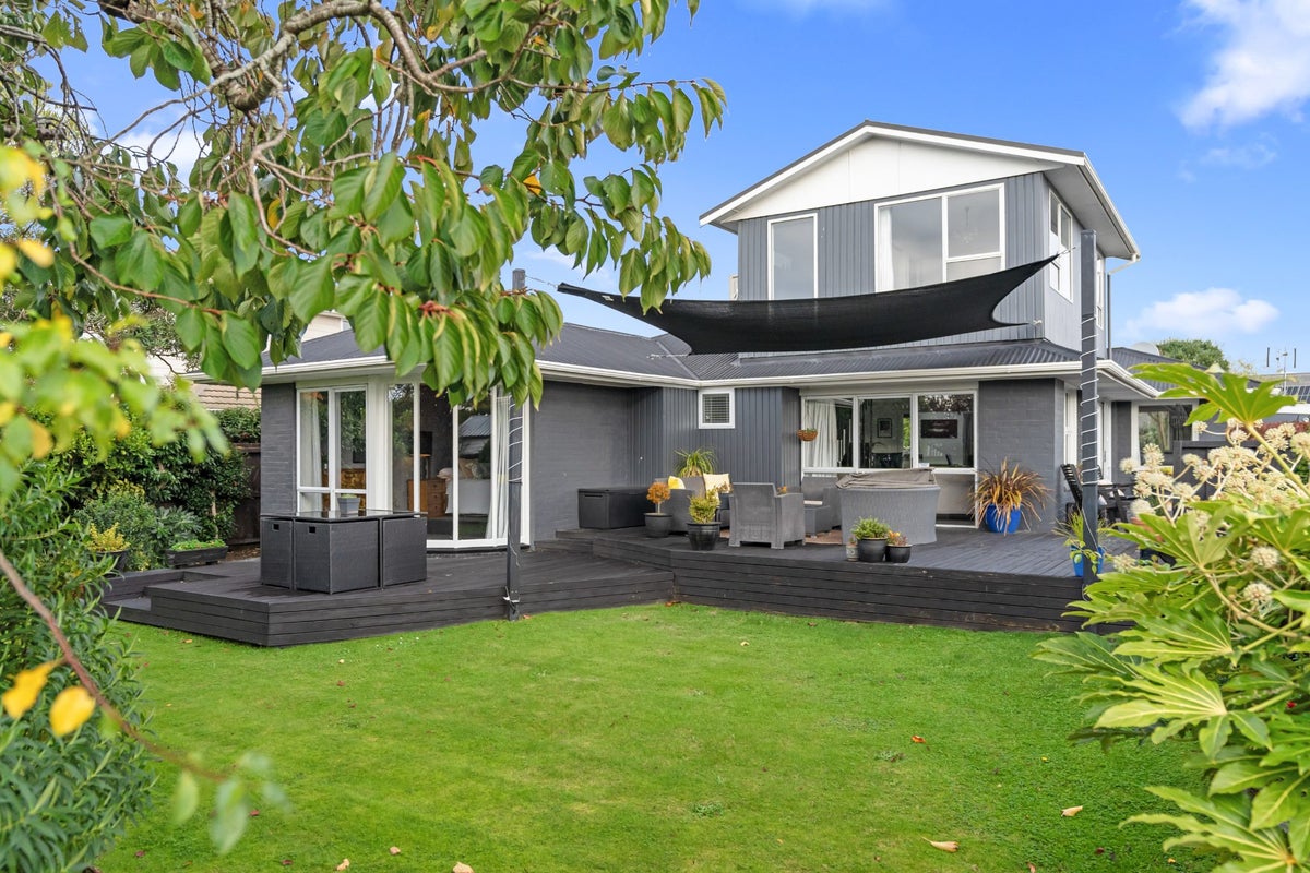 21 Greendale Avenue, Avonhead, Christchurch - Carousel 1
