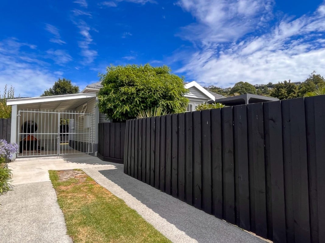 2 Roscoe Street, Saint Martins, Christchurch - Carousel 19