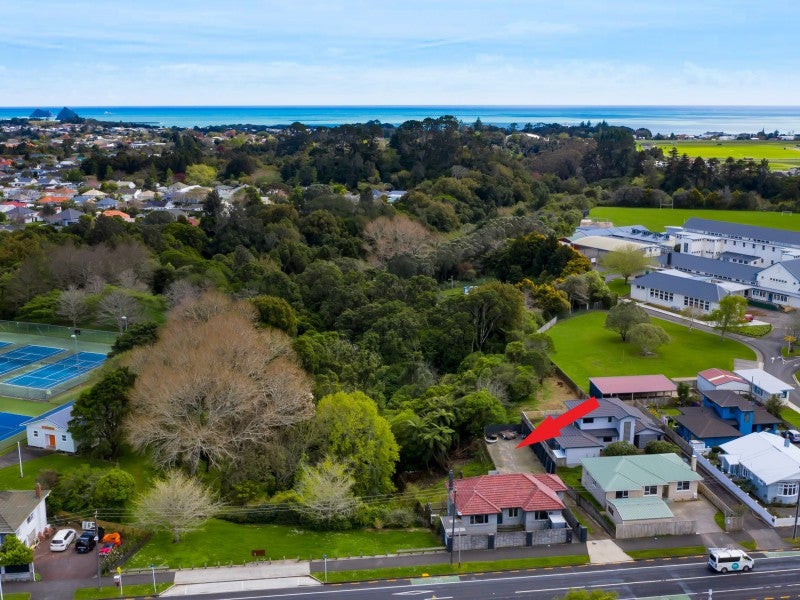 266A Coronation Avenue, Welbourn, New Plymouth - Carousel 1