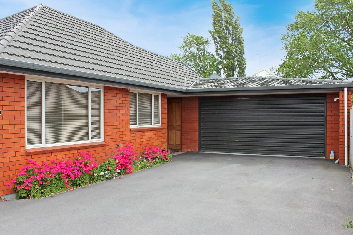 4/101 Antigua Street, Addington, Christchurch - Carousel 1