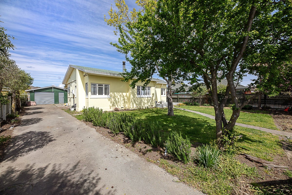 15 Leitrim Street, Redwoodtown, Blenheim - Carousel 1