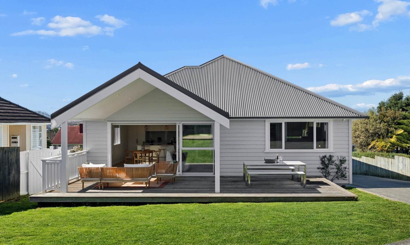 39 Paddington Street, Glen Innes, Auckland City, Auckland - Carousel 1