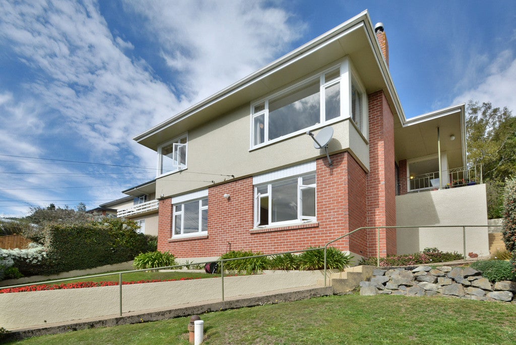 164 Evans Street, Opoho, Dunedin - Carousel 1