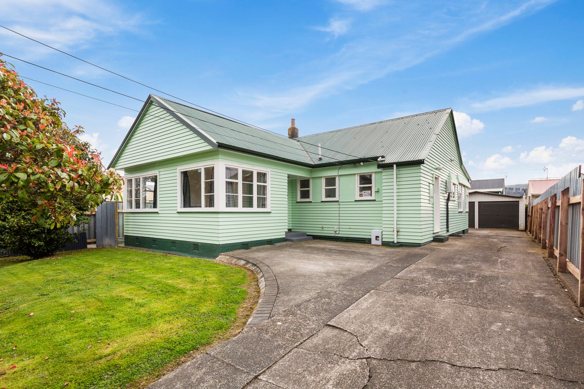 27 Bush Street, Naenae, Lower Hutt - Carousel 2