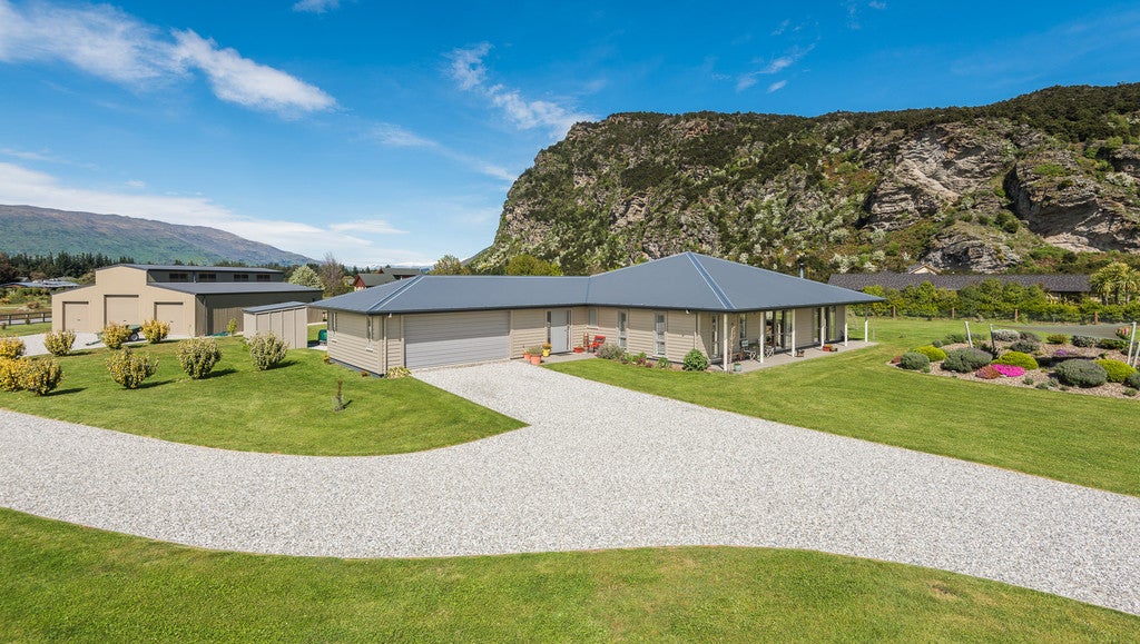 1 Ewing Place, Albert Town, Wanaka - Carousel 20