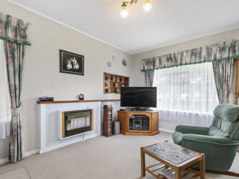18 Jutland Street, Waterloo, Lower Hutt - Carousel 2