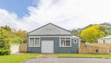 7 Borlase Place, Aramoho, Whanganui - Carousel 1