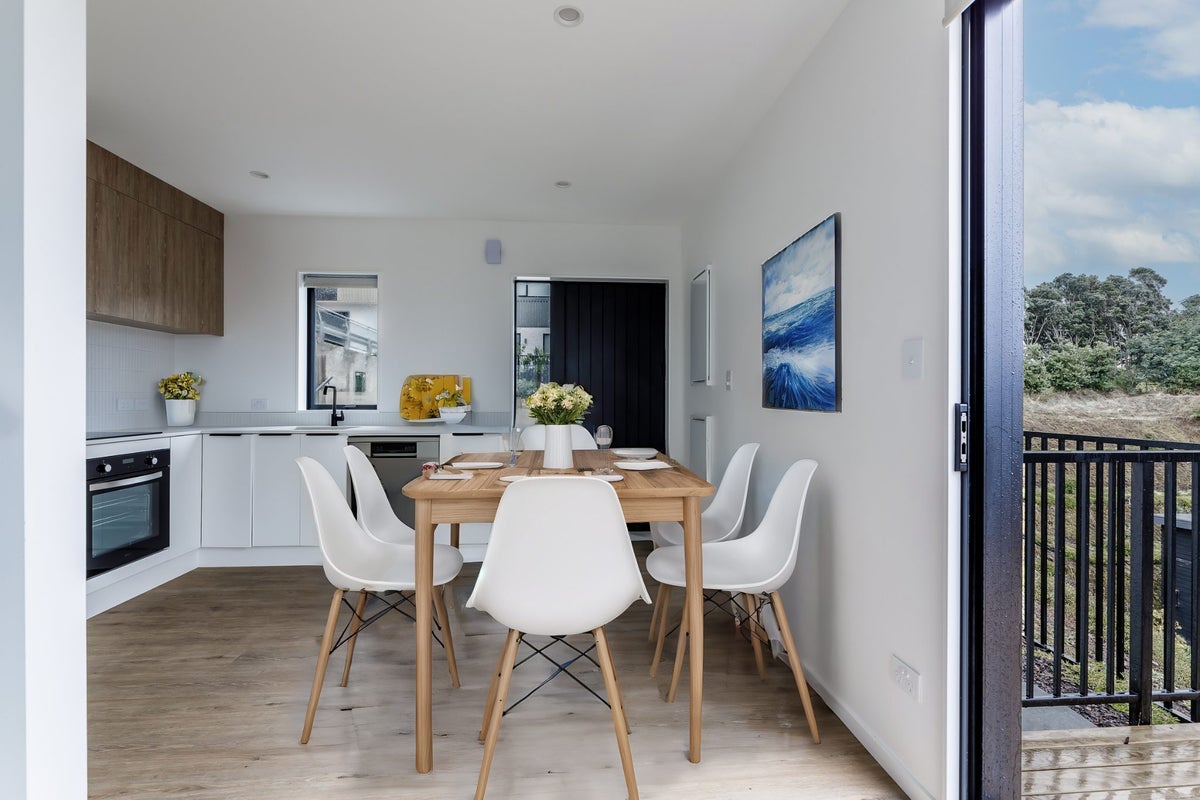 13/11 Ryburn Road, Mount Wellington, Auckland - Carousel 2