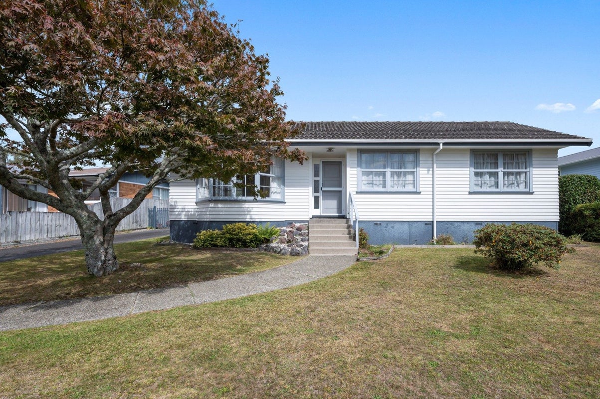100 Pandora Avenue, Sunnybrook, Rotorua - Carousel 2