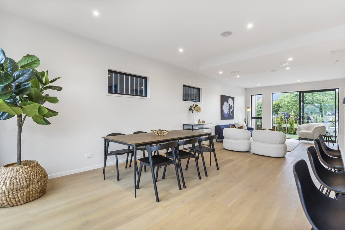 31E Asquith Avenue, Mount Albert, Auckland - Carousel 2