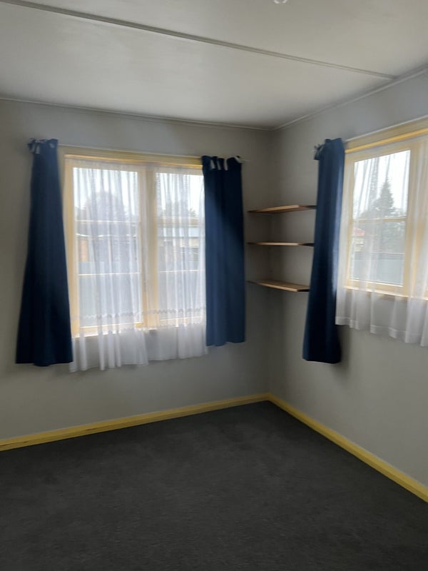 10 Takahe Street, Taihape - Carousel 5