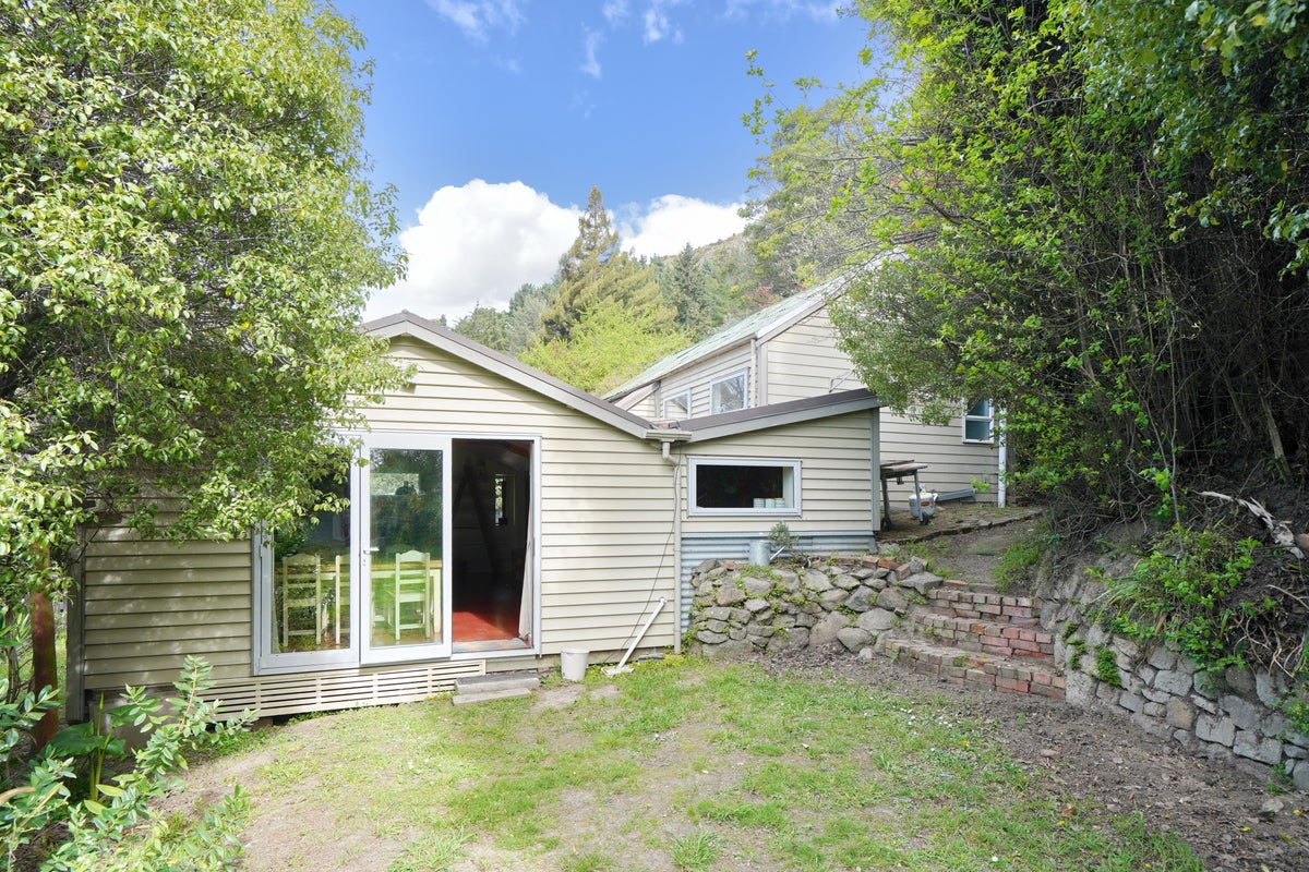 321 Port Hills Road, Hillsborough, Christchurch - Carousel 1