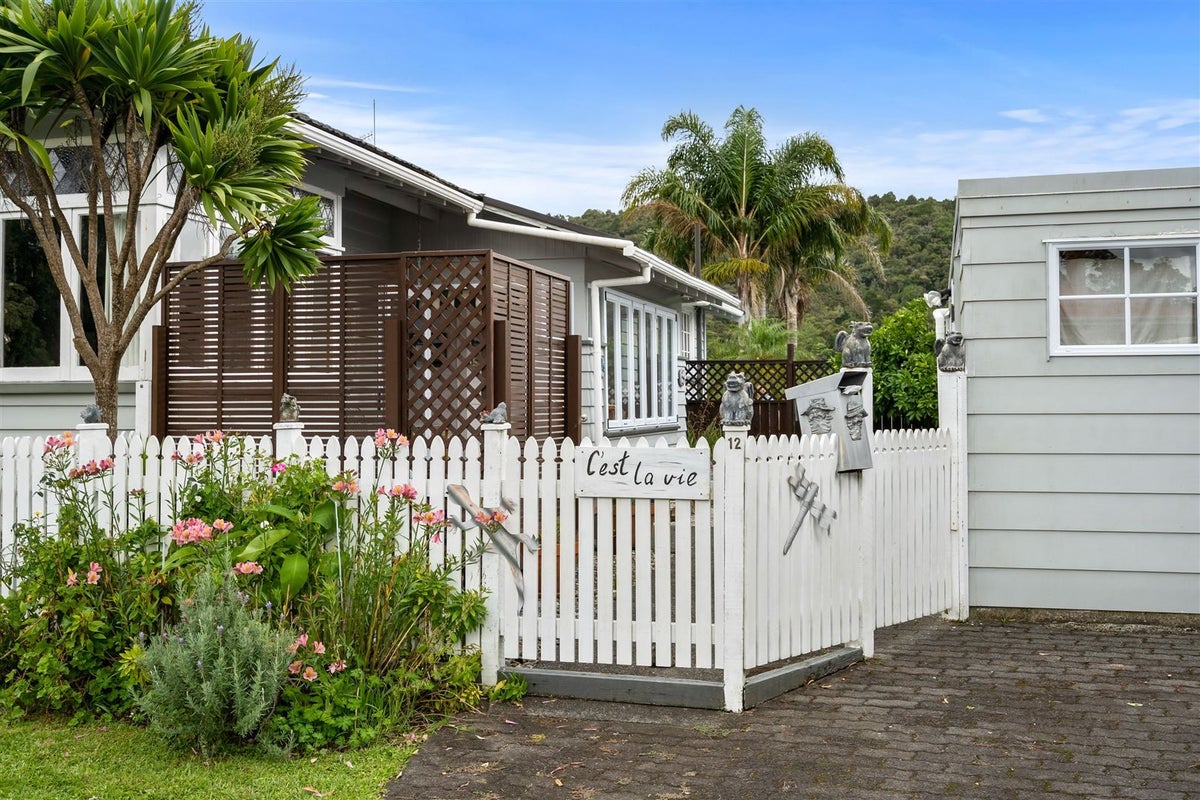 12 Hall Avenue, Regent, Whangarei - Carousel 2