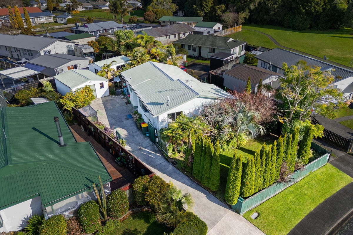 19 Metro Avenue, Nawton, Hamilton - Carousel 1