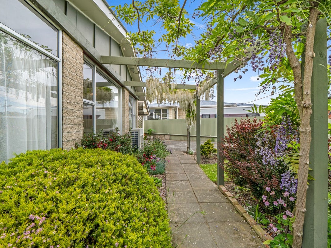 17 Meon Street, Oamaru North, Oamaru - Carousel 1