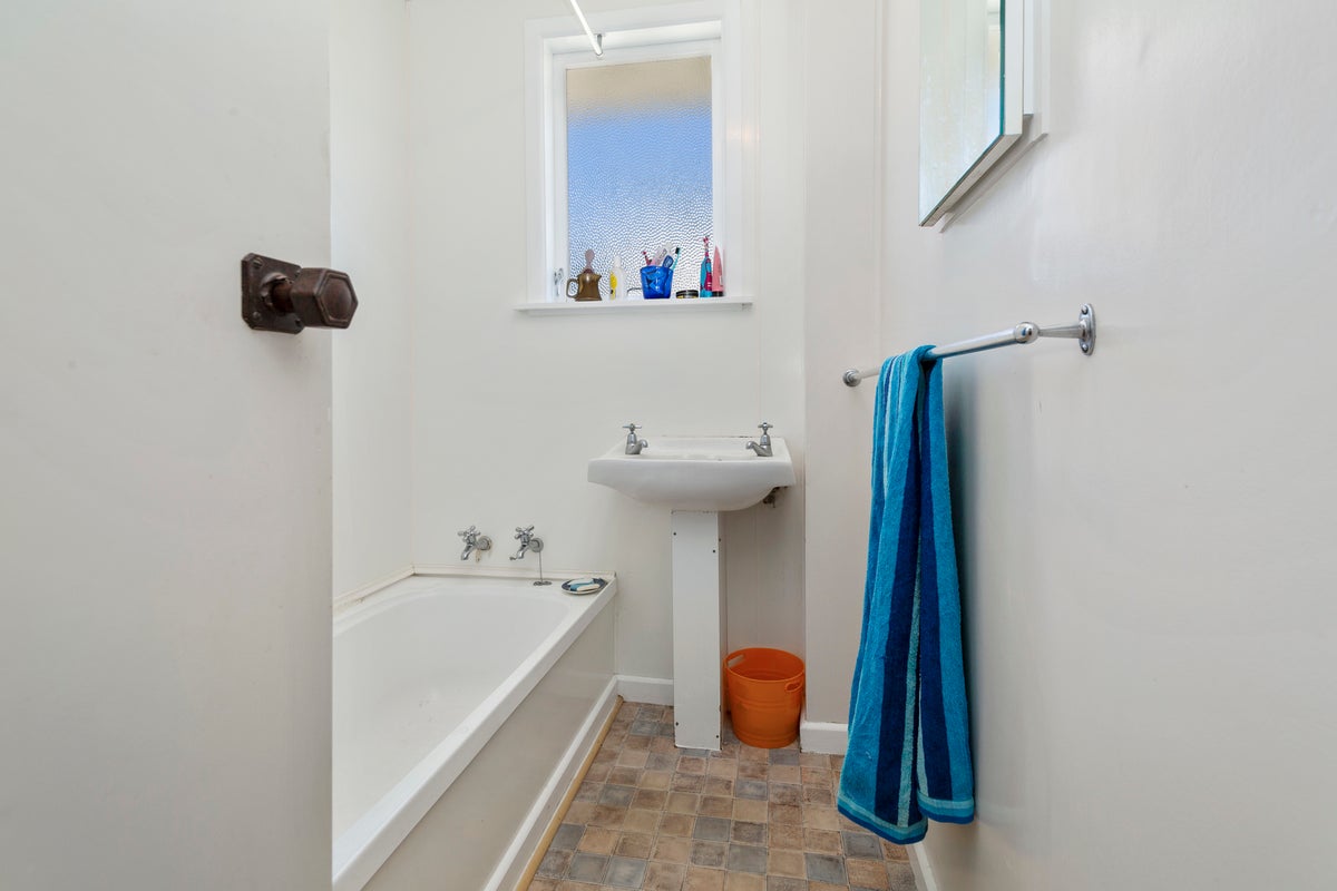 24 Matatiro Street, Titahi Bay, Porirua - Carousel 13