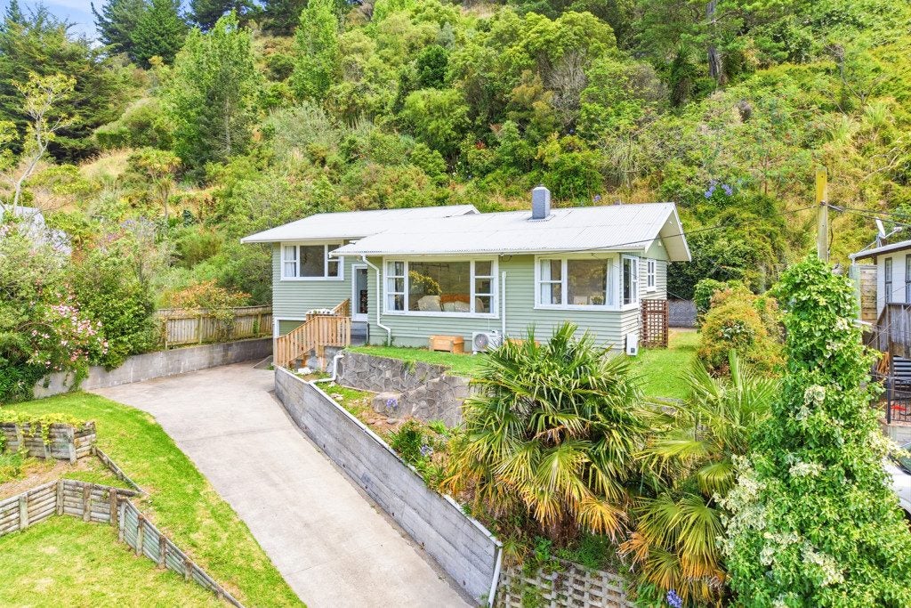 32 Turoa Road, Whanganui East, Whanganui - Carousel 1