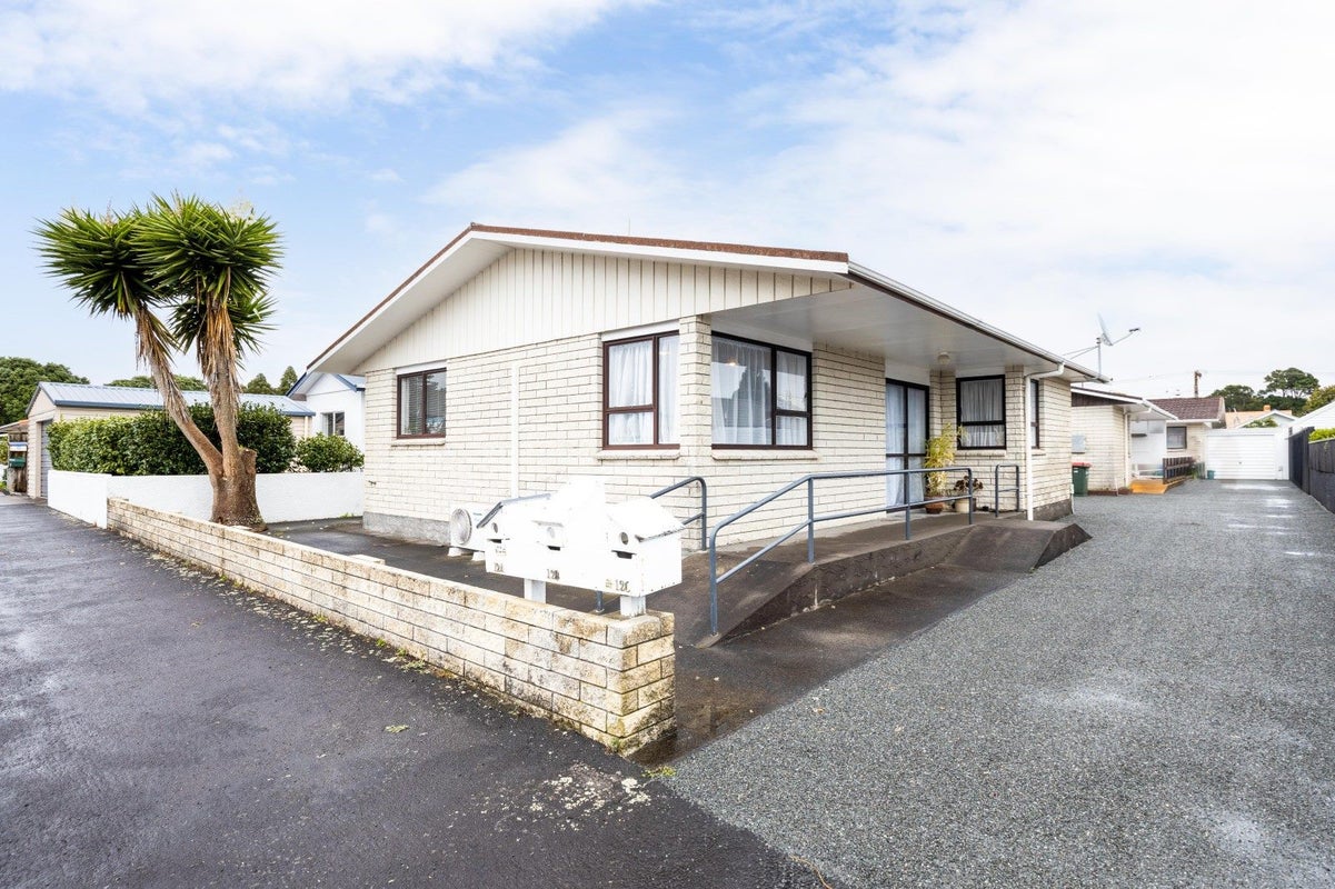 1/12 Darnell Street, Fitzroy, New Plymouth - Carousel 1