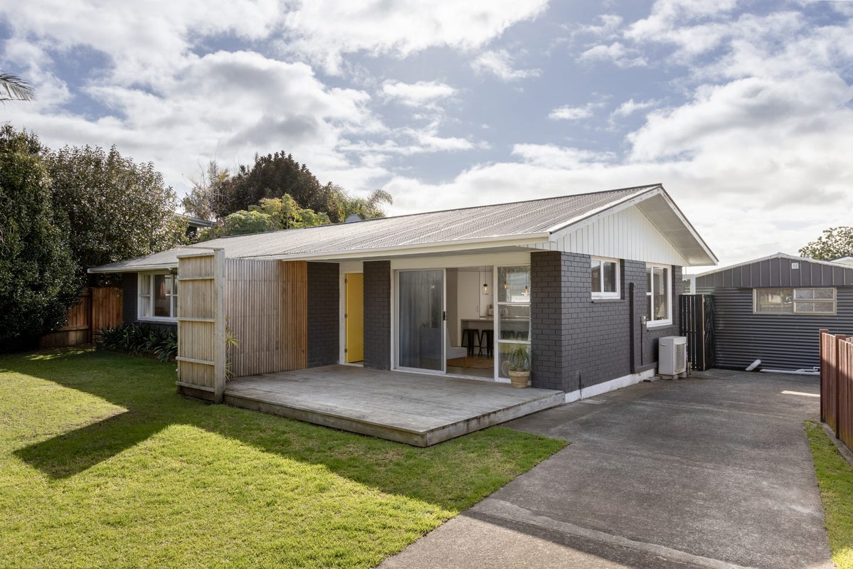 69 Emmett Street, Greerton, Tauranga - Carousel 35