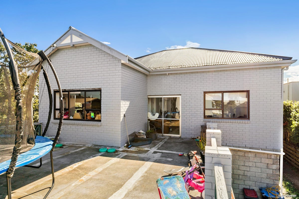 4/21 Grove Road, Sandringham, Auckland - Carousel 2