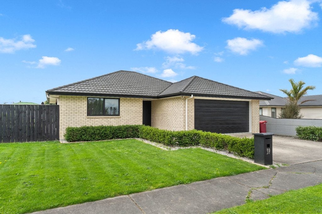 39 Taranaki Street, Kuripuni, Masterton - Carousel 1