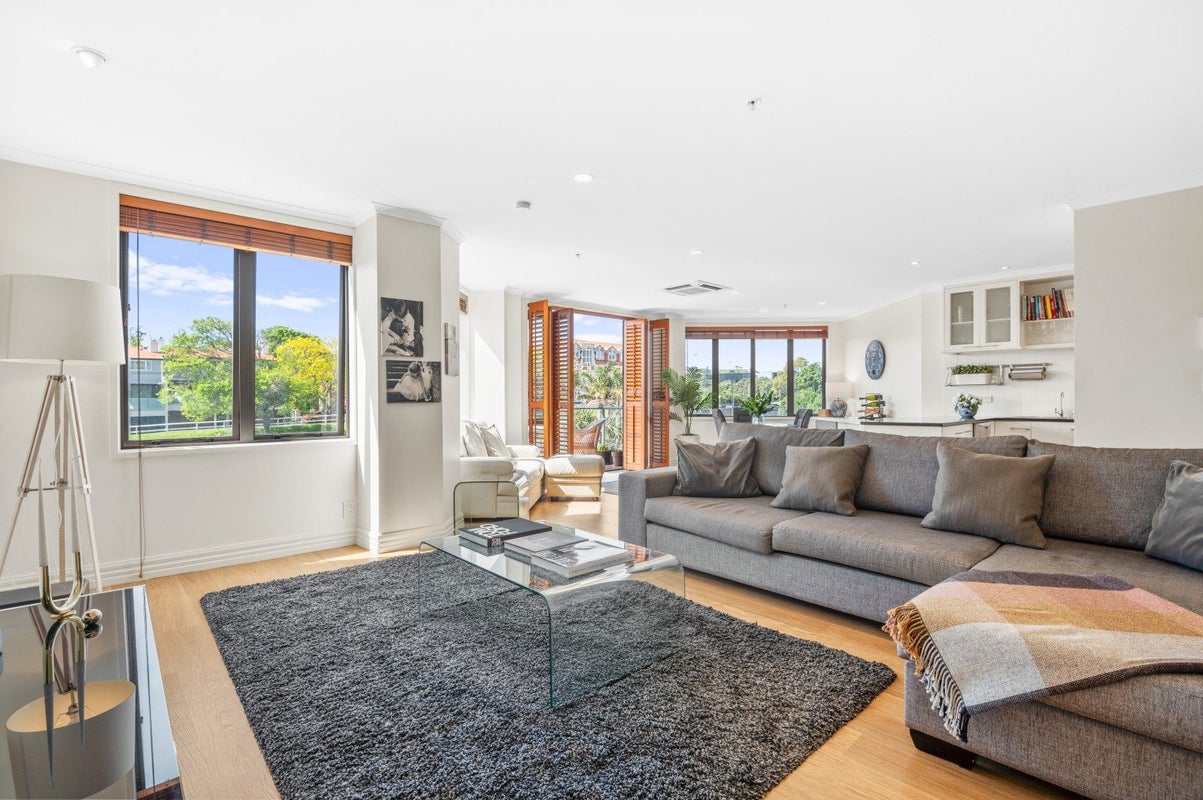 201/135 Grafton Road, Grafton, Auckland - Carousel 1