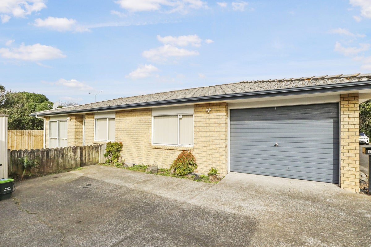 110 Crawford Avenue, Mangere Bridge, Auckland - Carousel 1