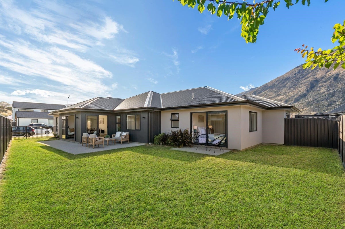 41 Headley Drive, Lower Shotover, Queenstown - Carousel 2