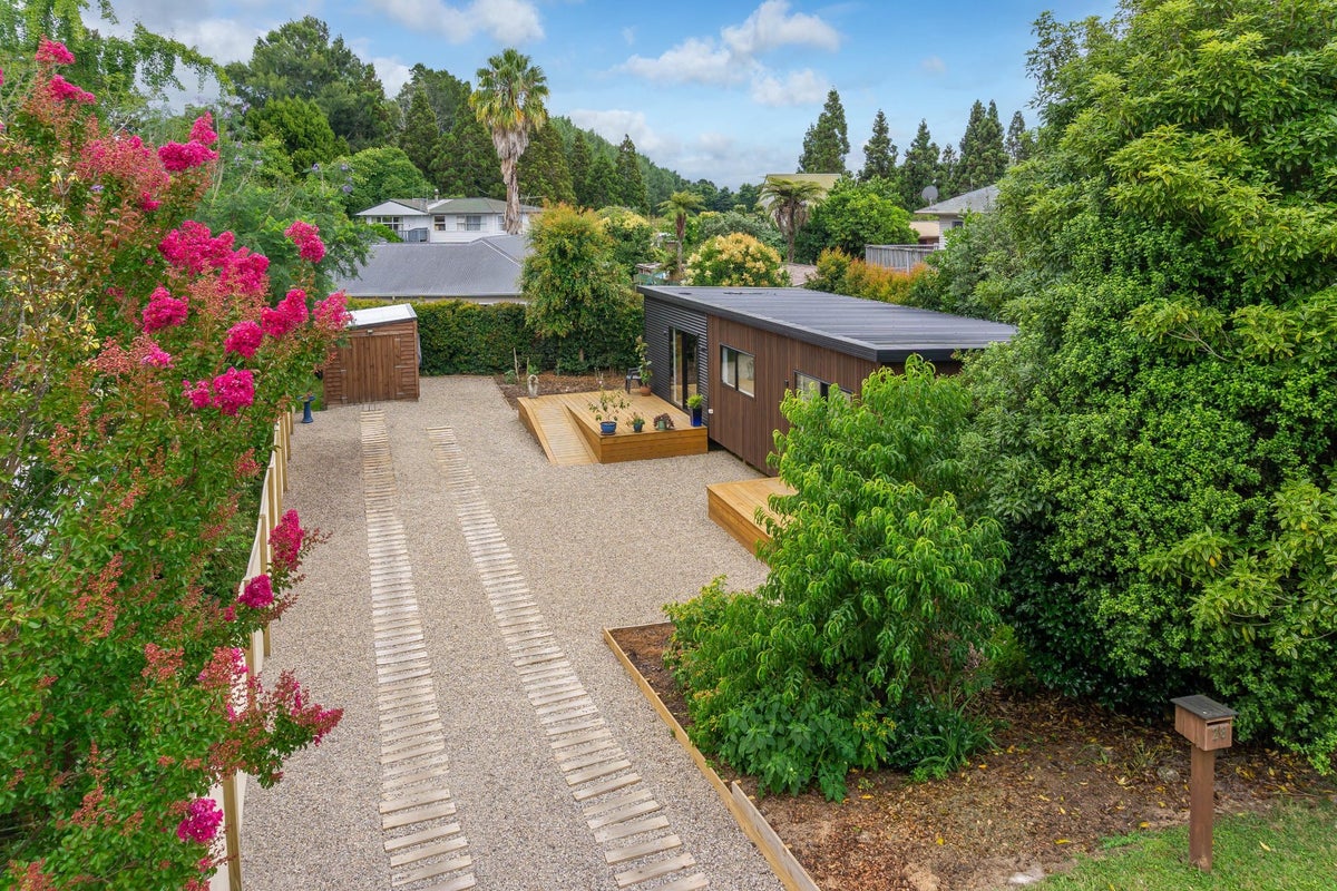 28 Kiwi Avenue, Forest Lake, Hamilton - Carousel 21