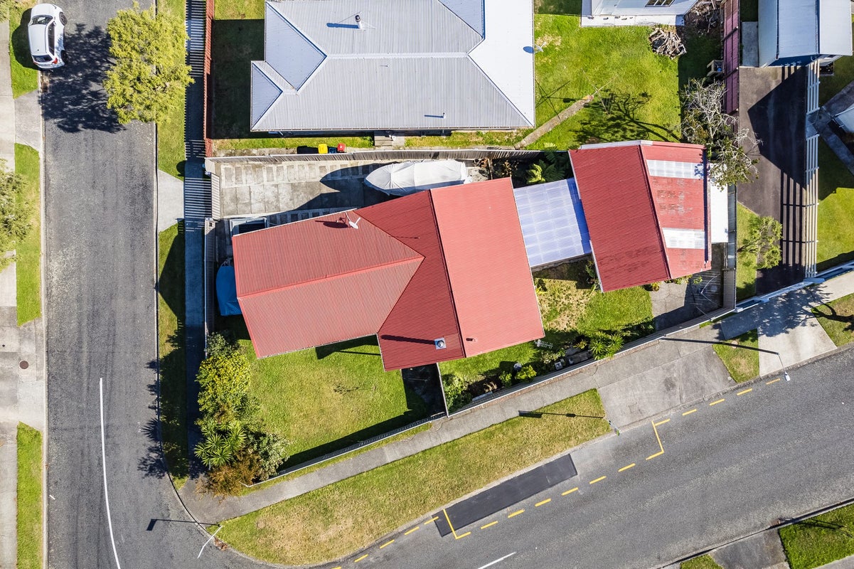 2 Kawatiri Grove, Wainuiomata, Lower Hutt - Carousel 25
