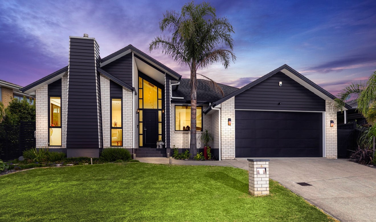 14 Bartlett Drive, Silverdale, Silverdale - Carousel 1