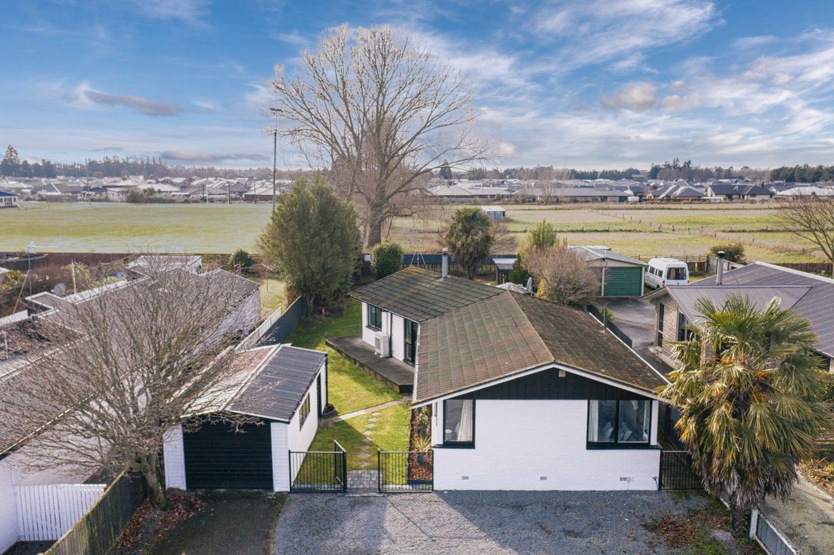 107 Princes Street, Netherby, Ashburton - Carousel 1